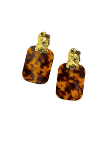 Bold Leopards